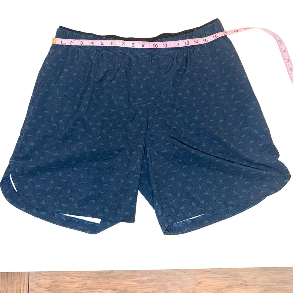 Chubbies Men’s XL 7” Linerless Shorts Navy Shark Print Elastic Waist
